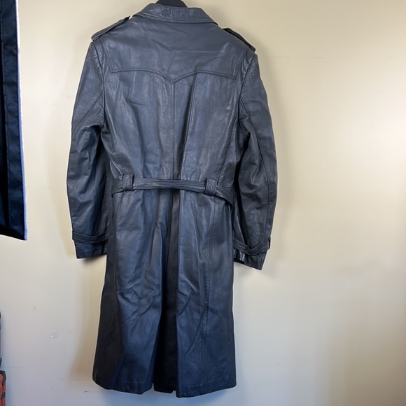 Vintage The Olde Hide House Women’s long leather coat size medium - Picture 12 of 14